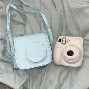 Fujifulm polaroid and case